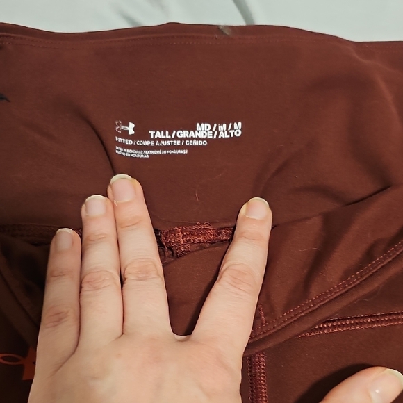 Under Armour Womens' Burgundy Leggings - Picture 2 of 6